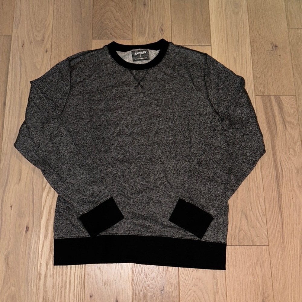 Men’s Express Crew light Knit Sweater